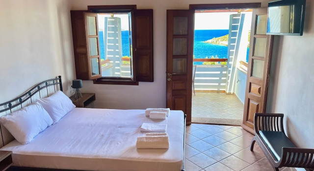 Двухместный люкс с видом на море Litois Houses Patmos