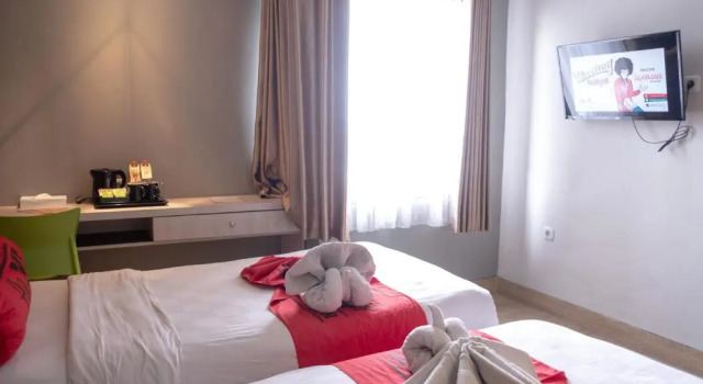 Standard Twin room Meotel Purwokerto