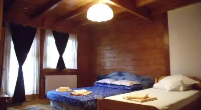 Cabana Mira, Rezerwuj Hotel Hotele w Carpathians - Romania z parkingiem, Parking