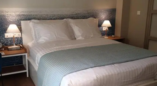 Newly Renovated Studio 15 min walk from Acropolis, Забронировать Отель Афины Острова Саронического залива - Аттика, рядом с Холм Филопаппос