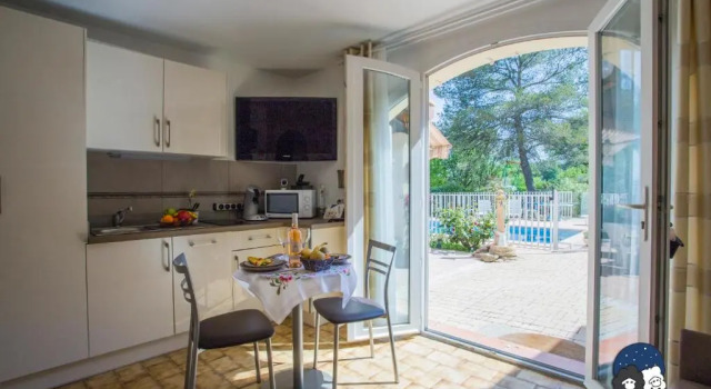 Quiet Studio with garden and pool - Dodo et Tartine, Rezerwuj Apartament Peypin Carros