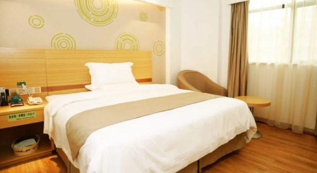 GreenTree Inn Zhongshan West District Fuhua Road Hotel, Boek Hotel Hotels in Guangdong met parkeren, Parkeren