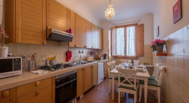 Апартаменты Santa Maria Novella Beautiful View for 6 - Three Bedroom Apartment, Sleeps 6