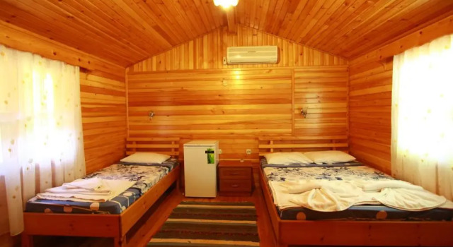 Трёхместное бунгало Baris Pension & Bungalows