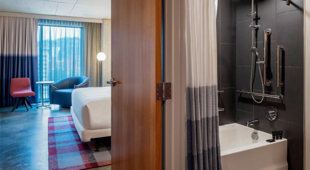 Номер Accessible Hyatt Centric Downtown Portland