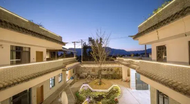 TengChongOld Tree Sentiment Homestay, Buchen Sie Hotel Hotels in Yunnan mit Parkplatz, Parkplätze