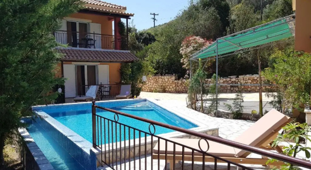 Студия с видом на бассейн Dimarion Villas
