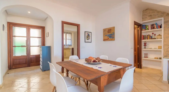 Casa Nyola, Book Hotel Hoteller i Montuiri med parkering, Parkering
