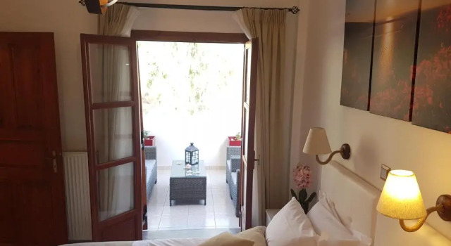 Апартаменты Santorini Family Apartments