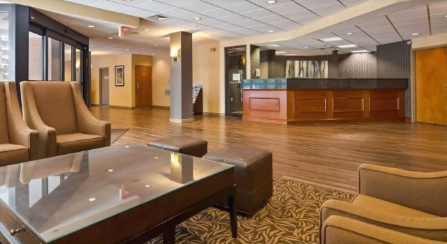 Baymont by Wyndham Groton/Mystic, Rezerwuj Hotel Hotele w New England z basenem, Basen
