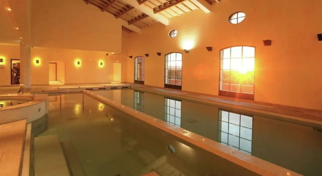 Large Villa With Private Pool Between Provence and Riviera, Забронировать Вилла Виллы Овернь-Рона-Альпы, Вилла