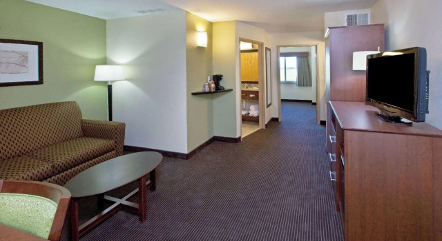 Двухместный номер Deluxe с видом на город AmericInn by Wyndham Osage