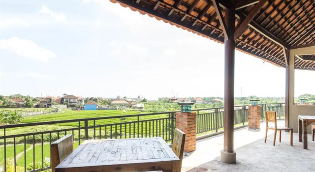 RedDoorz @ Tibubeneng Canggu Bali