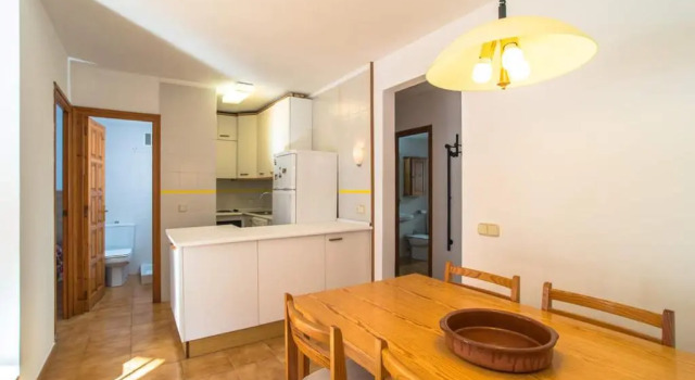 Sr-37, Prenota Hotel Sa Riera Girona
