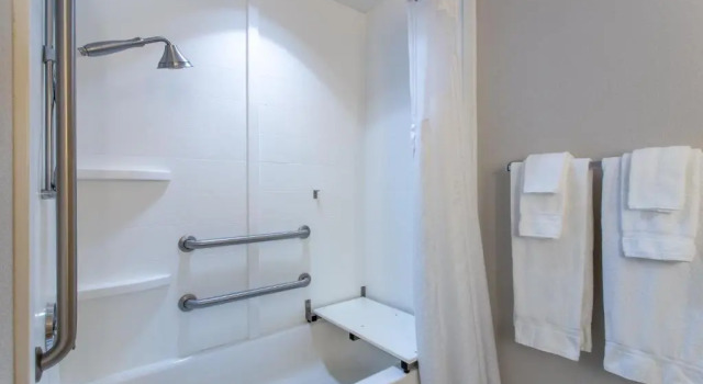 Люкс Holiday Inn Express and Suites Silver Springs - Ocala by IHG