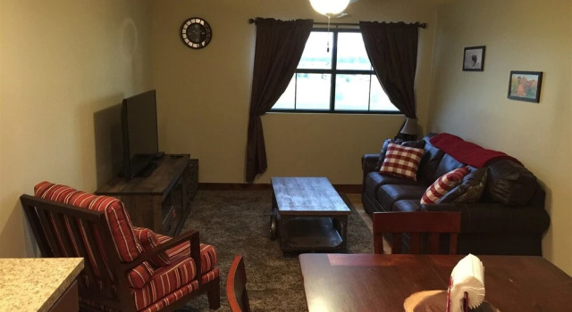 Bozeman - Whispering Pines 8A, Buchen Sie Ferienhaus Belgrad 