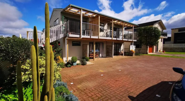 Номер Standard Blue Marlin Apartments
