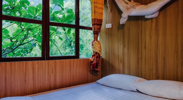 Бунгало с балконом Chez Beo Homestay