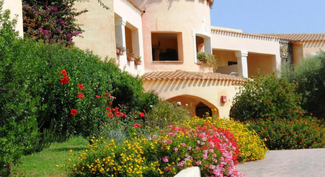 Maria Caderina Green Village, Book Hotel Posada Sardinia South