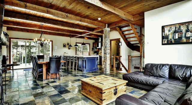 Chalets Alpins- 9012 Chemin des Alpages, Rezervasyon Şale Stoneham-et-Tewkesbury Quebec