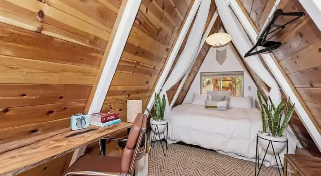 Acute A-frame Cabin w WiFi