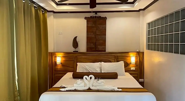 Двухместный люкс Palms Cove Resort
