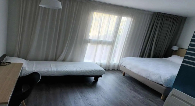 Трёхместный номер Superior Best Western Armor Park Dinan et Spa