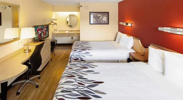 Четырёхместный номер Deluxe Red Roof Inn North Charleston Coliseum
