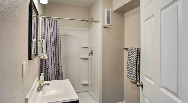 Апартаменты Family-friendly Menomonie Retreat: Walk to Town!