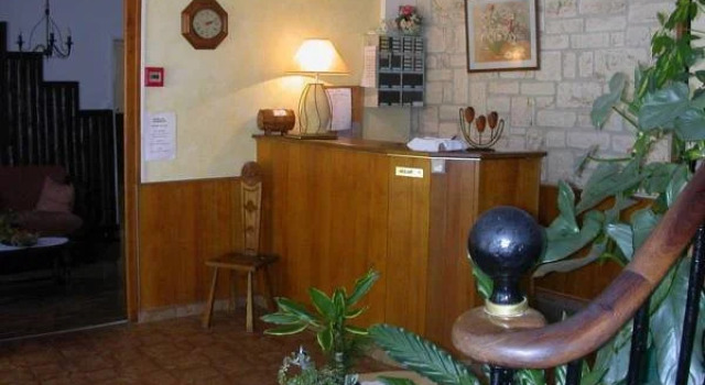 Hôtel du Dauphiné, Забронировать Отель Альвар Belledonne