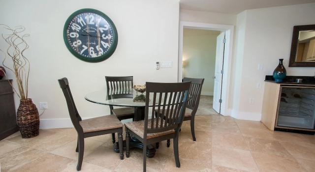 Modern Two Bedroom Facing Ono Island - Unit Crd0208