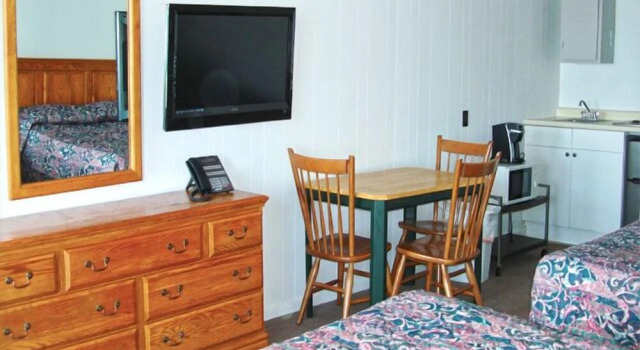Номер Standard с красивым видом из окна Copley LaReine Motel