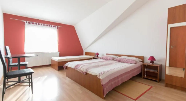 Guesthouse Capistro, Boek Hotel Hotels in Slavonia met parkeren, Parkeren