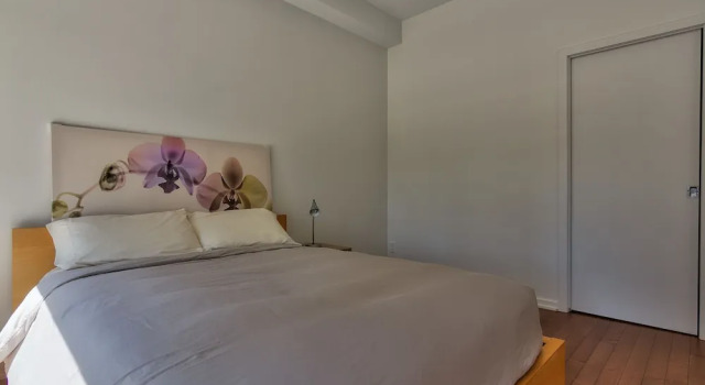 Modern 2BR Condo in Montrea by Namastay, Rezervovat Hotel Montreal Quebec