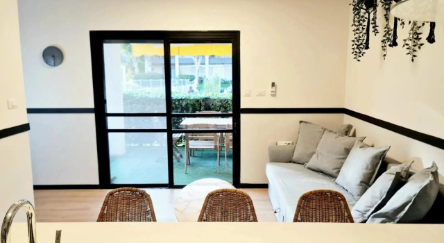 Royal Park- Magical garden apartment, Reserva ahora Apartamento Apartamentos en Eilat, Apartamento