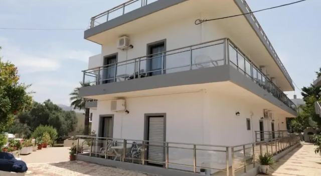Maria Apartments by Checkin