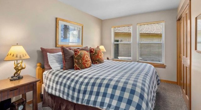 Dog-friendly Ronald Vacation Rental Cabin!, Book Feriehus Hoteller i Ronald med pool, Swimmingpool