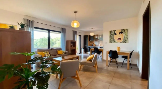 VIGNA MAJO 2 chambres tout confort, Varaa Hotelli Propriano 