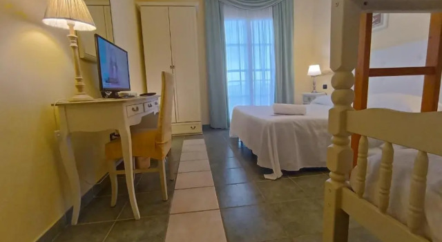 Четырёхместный номер Standard Hotel Palladium
