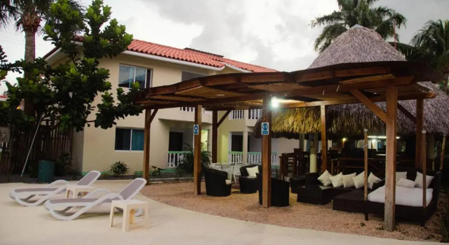 Апартаменты Sun Circle Hotel Condo Pool & Beach