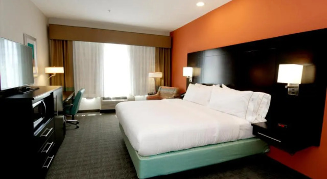 Двухместный номер Superior Holiday Inn Express & Suites Austin South by IHG
