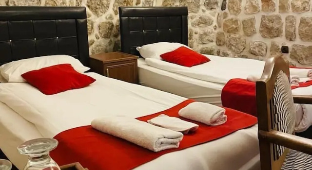 Трёхместный номер Economy Цокольный этаж c 1 комнатой Kadim Otel