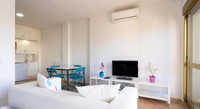 Romana Playa 513, Забронировать Отель Отели Марбелья с бассейном, рядом с Теннисный и спортивный клуб Don Carlos, Бассейн