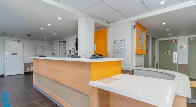 B&B HOTEL Marseille Parc Chanot, Забронировать Отель «постель и завтрак» Отели Буш-дю-Рон с завтраком, Завтраки
