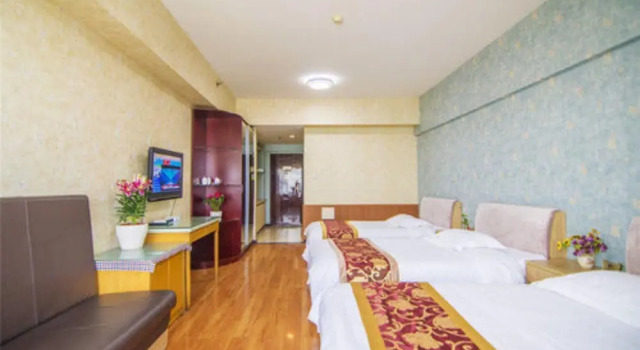 Номер Superior Golden Tree Business Hotel
