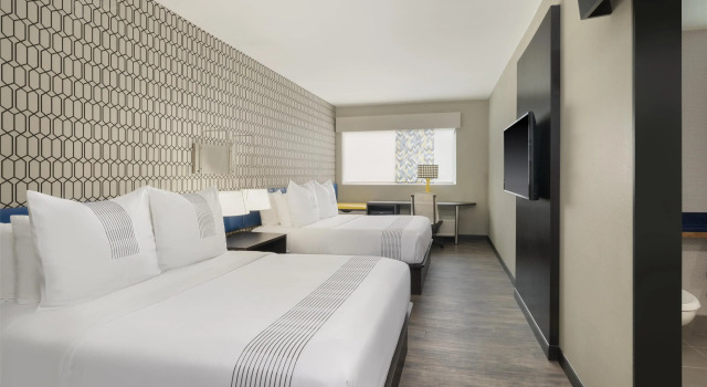 Четырёхместный номер Standard GLō Best Western Tulsa-Catoosa East Route 66