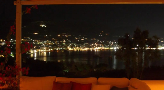 Полулюкс Paros Paradise Apartments