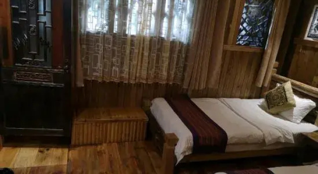 Tuwang Palace Waterfall Inn