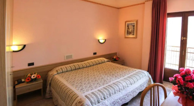 Номер Standard Hotel Les Saisons