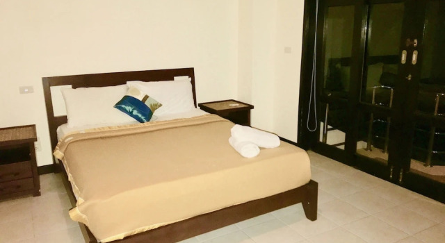 Вилла с 3 комнатами 3 Bedroom Villa Beach Front Resort TG21